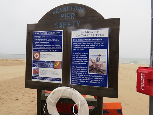 Frankfort Pier Safety Sign